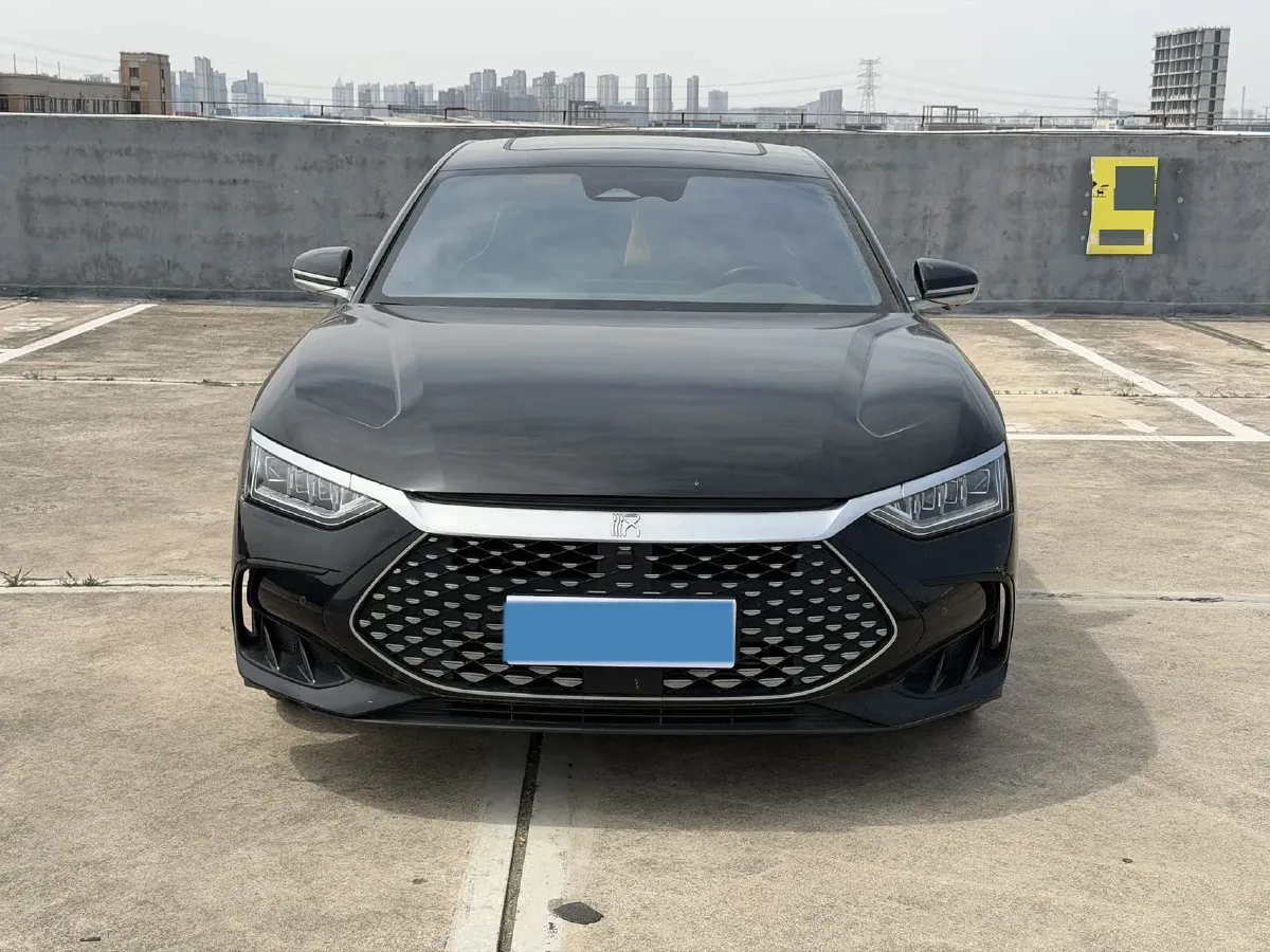 2022 Volkswagen Tiguan L 2.0T 186HP L4 7DCT,autocango,china used car exporter,china ev exporter,chinese used car exporter,chinese used ev exporter