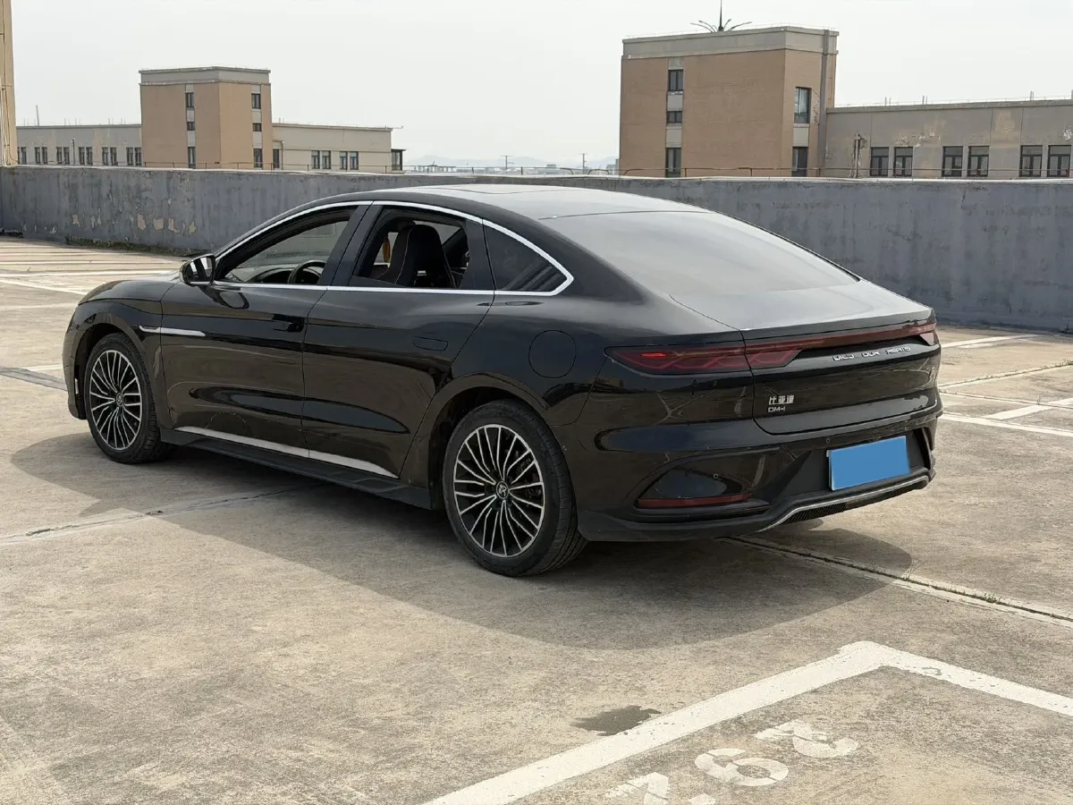 2022 Volkswagen Tiguan L 2.0T 186HP L4 7DCT,autocango,china used car exporter,china ev exporter,chinese used car exporter,chinese used ev exporter