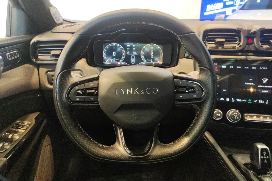 2022 LYNK&CO 03 2.0T 190HP L4 7DCT,autocango,china used car exporter,china ev exporter,chinese used car exporter,chinese used ev exporter