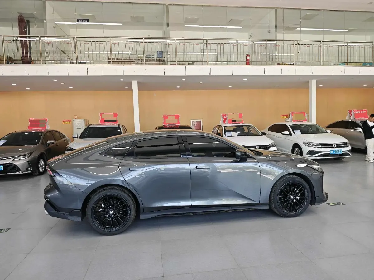 2024 ChangAn UNI-V 1.5T 188HP L4 7DCT,autocango,china used car exporter,china ev exporter,chinese used car exporter,chinese used ev exporter