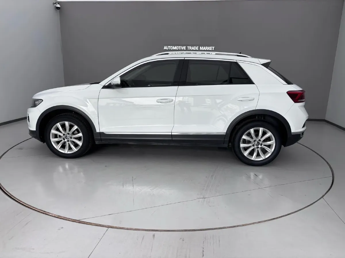 2021 Volkswagen T-Roc 1.4T 150HP L4 7DCT,autocango,china used car exporter,china ev exporter,chinese used car exporter,chinese used ev exporter