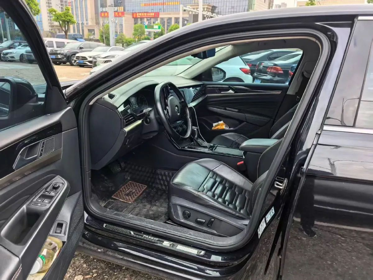 2019 Skoda Kodiak 2.0T 186HP L4 7DCT,autocango,china used car exporter,china ev exporter,chinese used car exporter,chinese used ev exporter