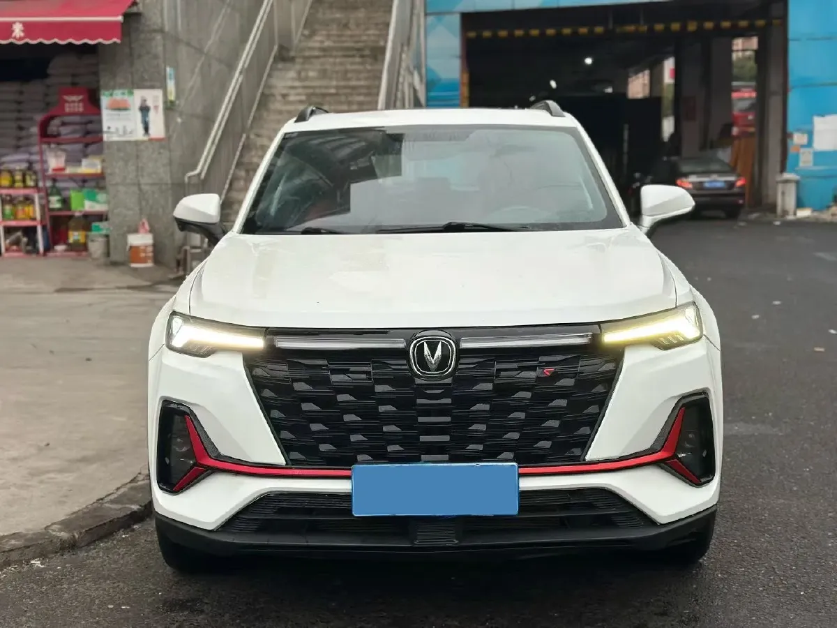 2023 ChangAn CS35 Plus 1.4T 160HP L4 7DCT,autocango,china used car exporter,china ev exporter,chinese used car exporter,chinese used ev exporter
