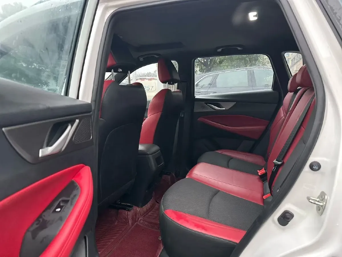 2023 ChangAn CS35 Plus 1.4T 160HP L4 7DCT,autocango,china used car exporter,china ev exporter,chinese used car exporter,chinese used ev exporter