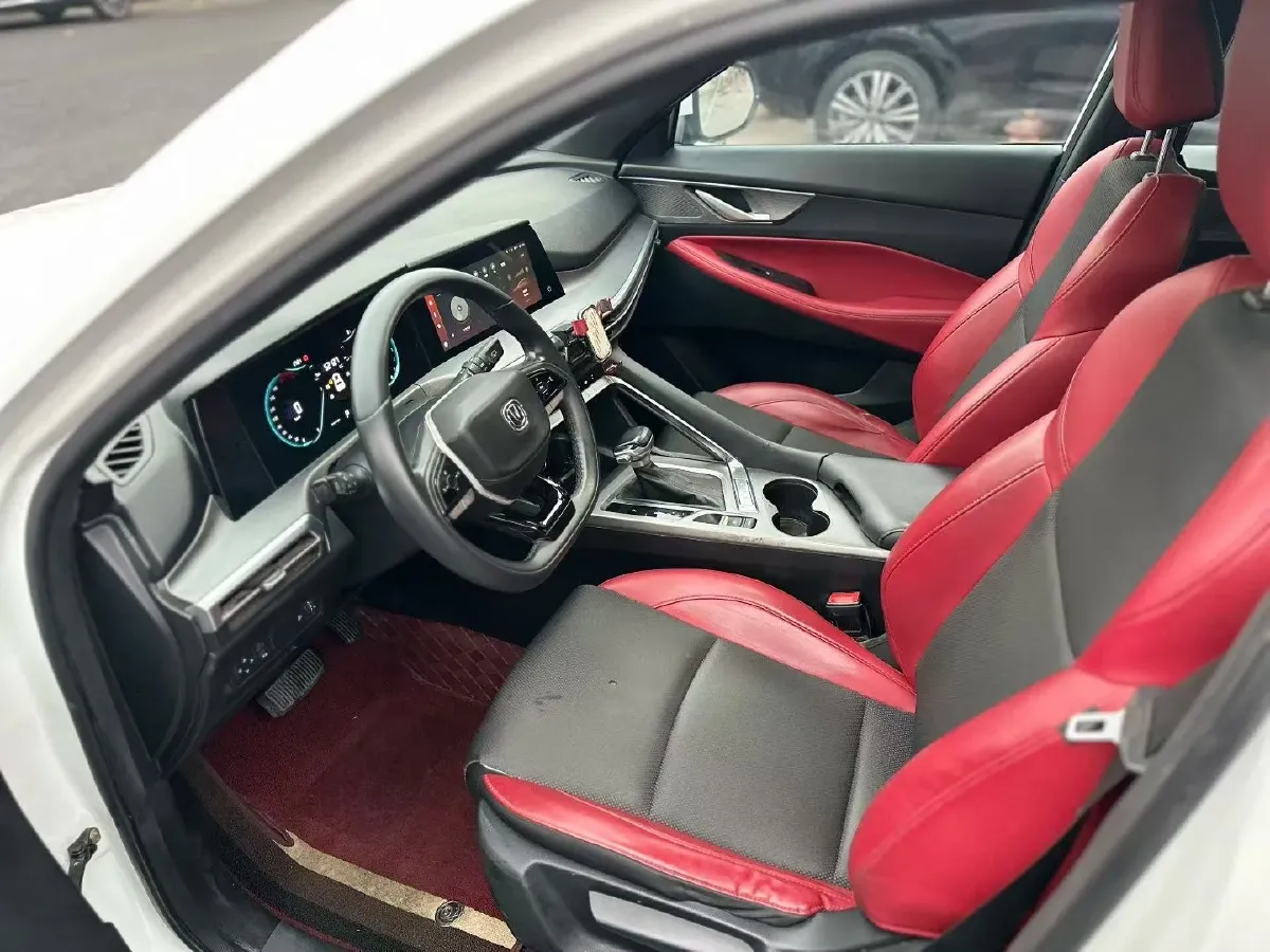 2023 ChangAn CS35 Plus 1.4T 160HP L4 7DCT,autocango,china used car exporter,china ev exporter,chinese used car exporter,chinese used ev exporter