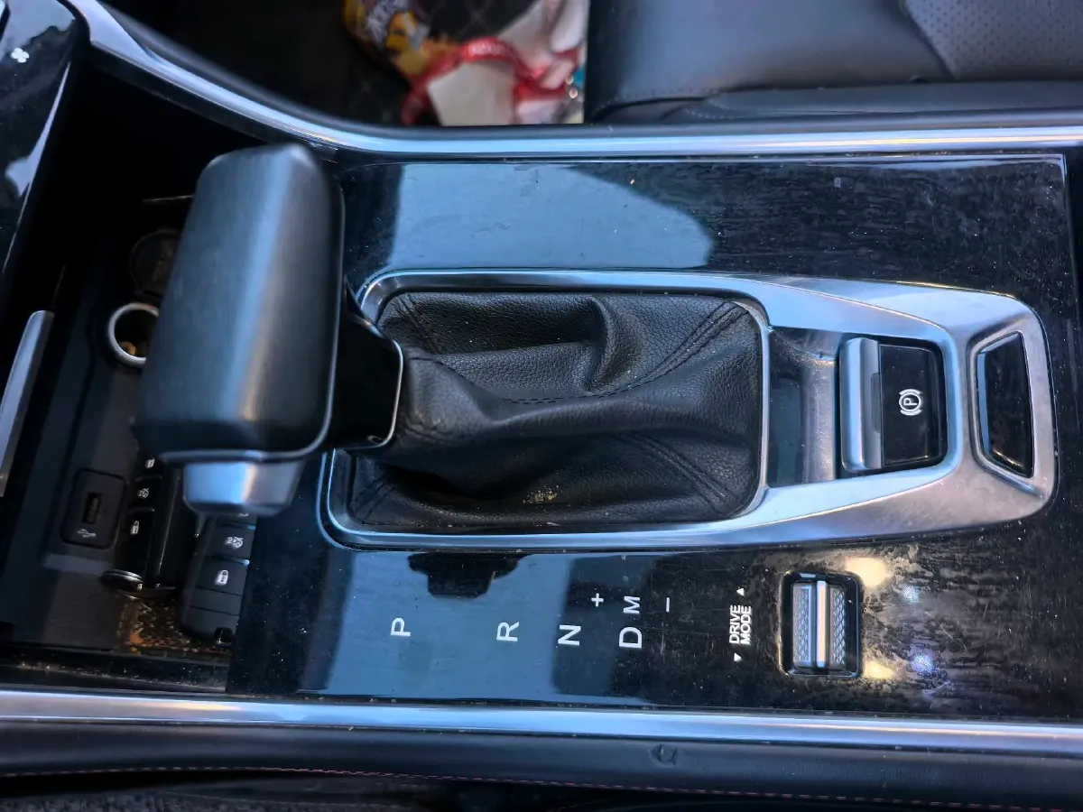 2021 ChangAn CS75 1.5T 178HP L4 7DCT,autocango,china used car exporter,china ev exporter,chinese used car exporter,chinese used ev exporter