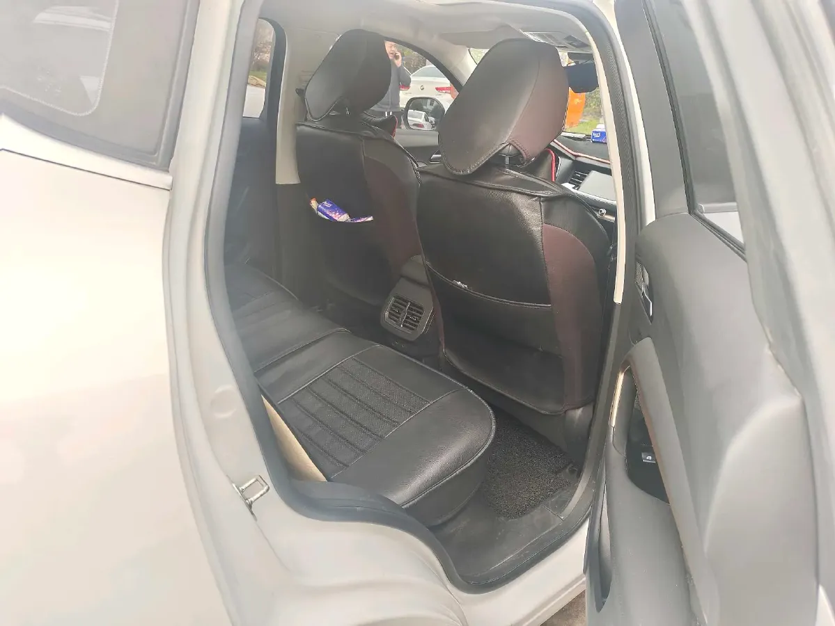 2021 Haval H6 1.5T 169HP L4 7DCT,autocango,china used car exporter,china ev exporter,chinese used car exporter,chinese used ev exporter