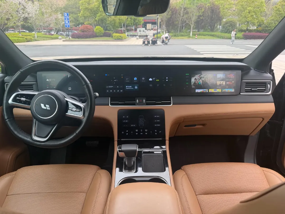 2021 Li ONE Range Extended 131HP REEV 40.5KWH,autocango,china used car exporter,china ev exporter,chinese used car exporter,chinese used ev exporter