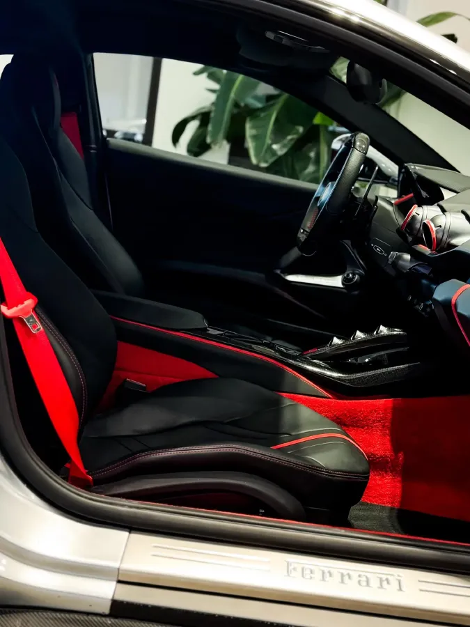 2017 Ferrari 812 6.5L 800HP V12 7DCT,autocango,china used car exporter,china ev exporter,chinese used car exporter,chinese used ev exporter