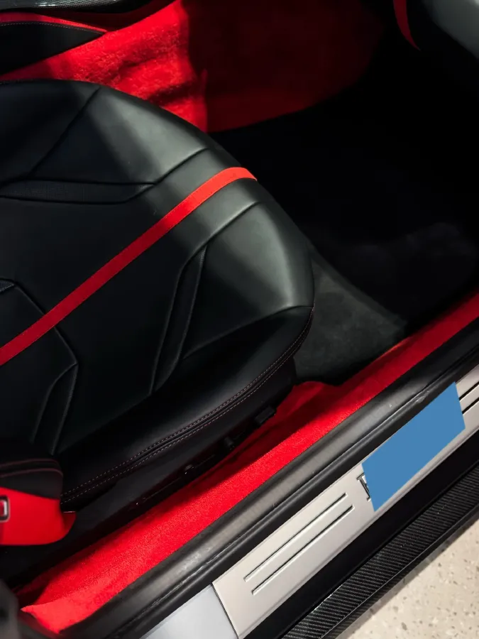 2017 Ferrari 812 6.5L 800HP V12 7DCT,autocango,china used car exporter,china ev exporter,chinese used car exporter,chinese used ev exporter