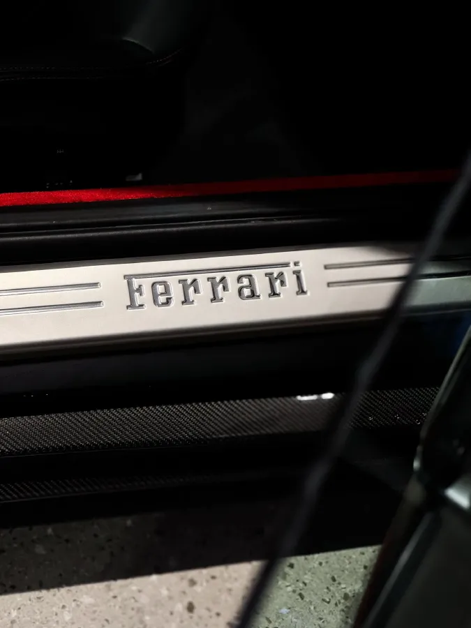 2017 Ferrari 812 6.5L 800HP V12 7DCT,autocango,china used car exporter,china ev exporter,chinese used car exporter,chinese used ev exporter