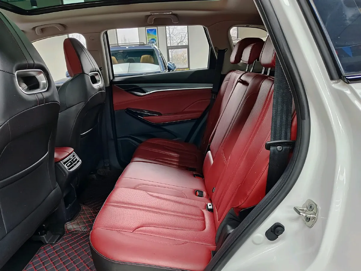 2022 ChangAn CS75 Plus 1.5T 178HP L4 6AT,autocango,china used car exporter,china ev exporter,chinese used car exporter,chinese used ev exporter