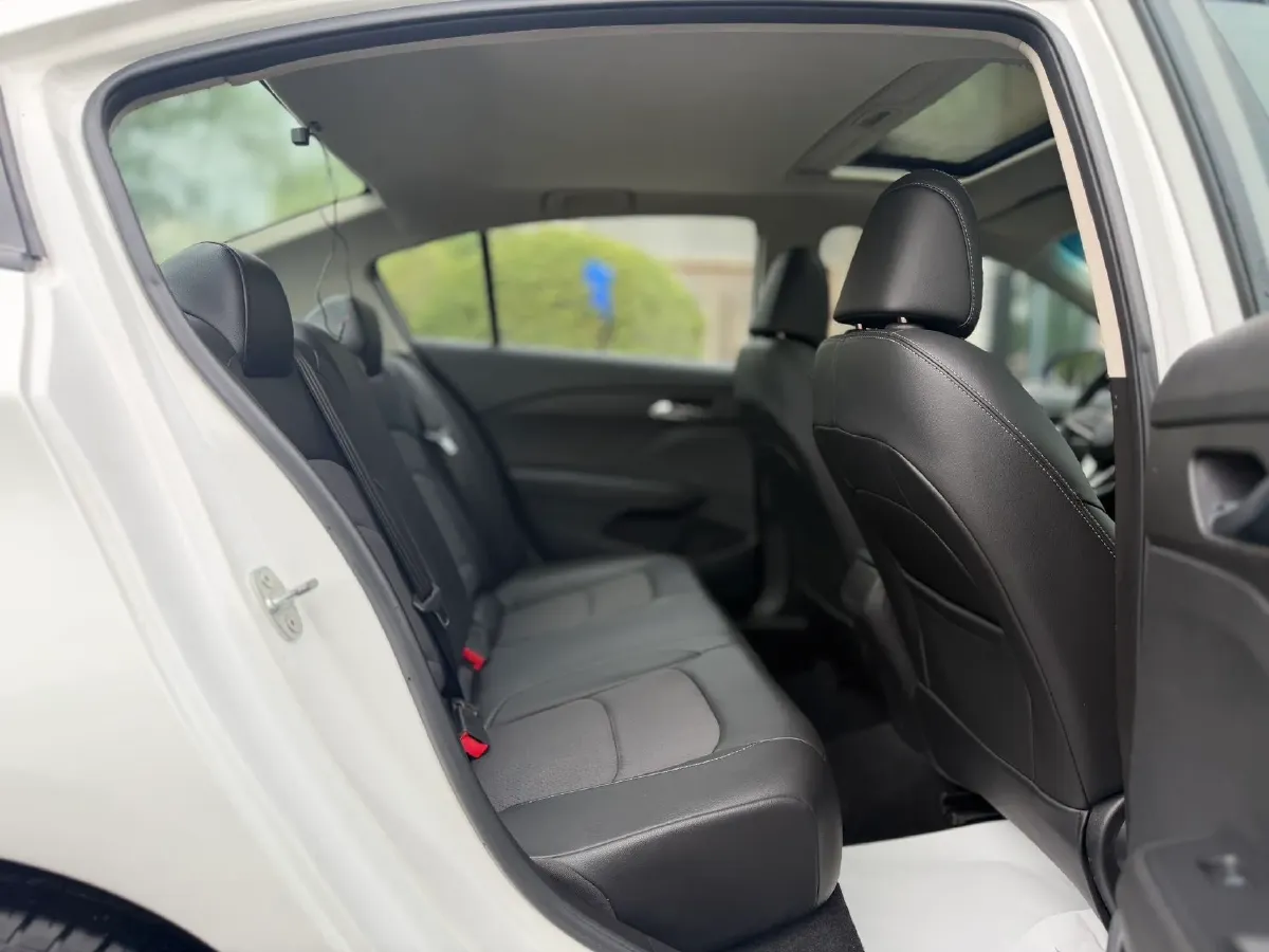 2016 Chevrolet Cavalier 1.5L 113HP L4 6AT,autocango,china used car exporter,china ev exporter,chinese used car exporter,chinese used ev exporter