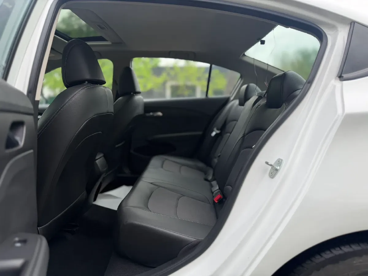 2016 Chevrolet Cavalier 1.5L 113HP L4 6AT,autocango,china used car exporter,china ev exporter,chinese used car exporter,chinese used ev exporter