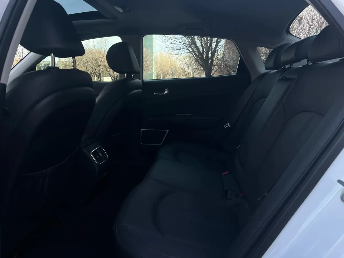 2019 Kia K5 2.0L 161HP L4 6AT,autocango,china used car exporter,china ev exporter,chinese used car exporter,chinese used ev exporter