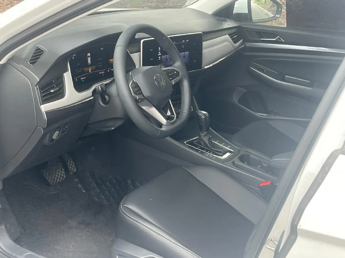 2023 Volkswagen Bora 1.2T 116HP L4 7DCT,autocango,china used car exporter,china ev exporter,chinese used car exporter,chinese used ev exporter