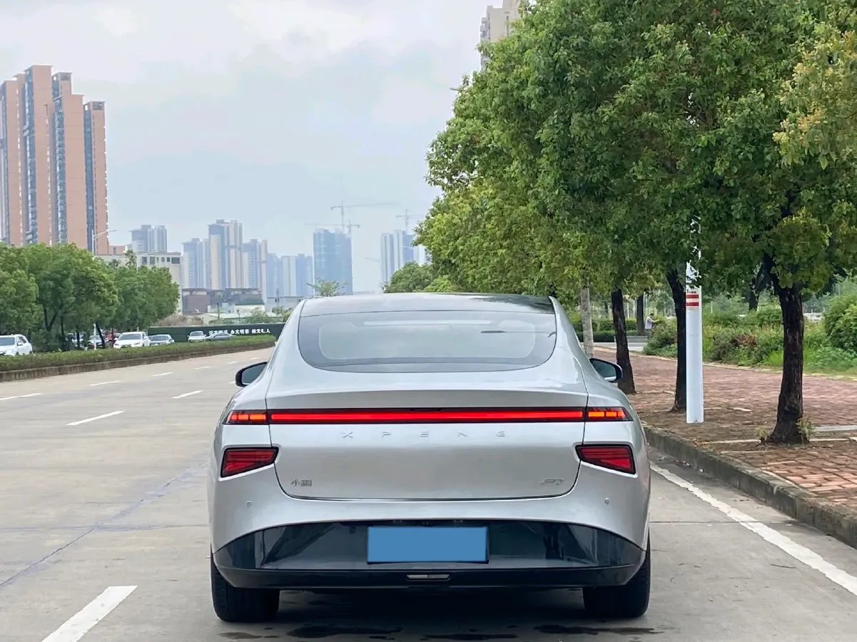 2022 Xpeng P7 BEV 83.1KWH,autocango,china used car exporter,china ev exporter,chinese used car exporter,chinese used ev exporter