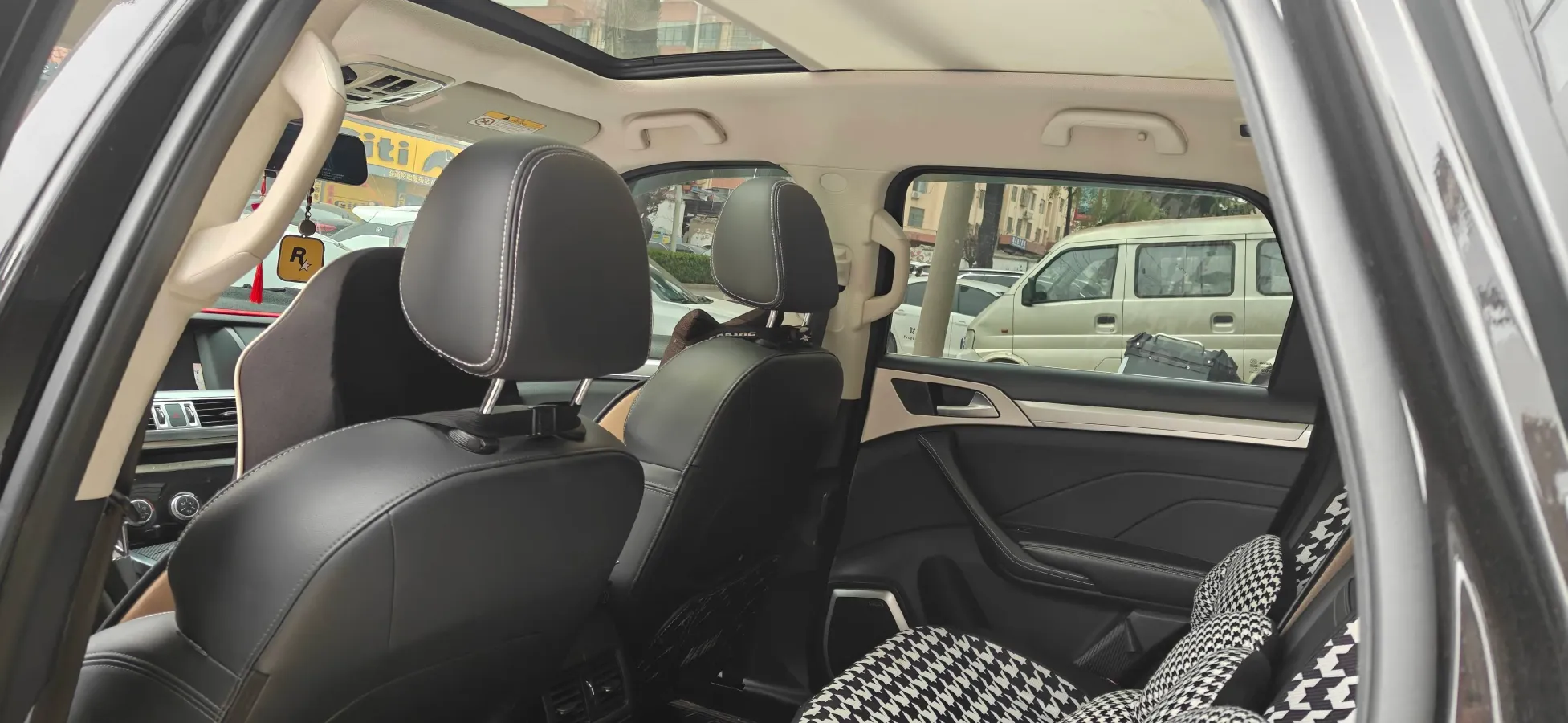 2019 Haval H7 2.0T 231HP L4 7DCT,autocango,china used car exporter,china ev exporter,chinese used car exporter,chinese used ev exporter