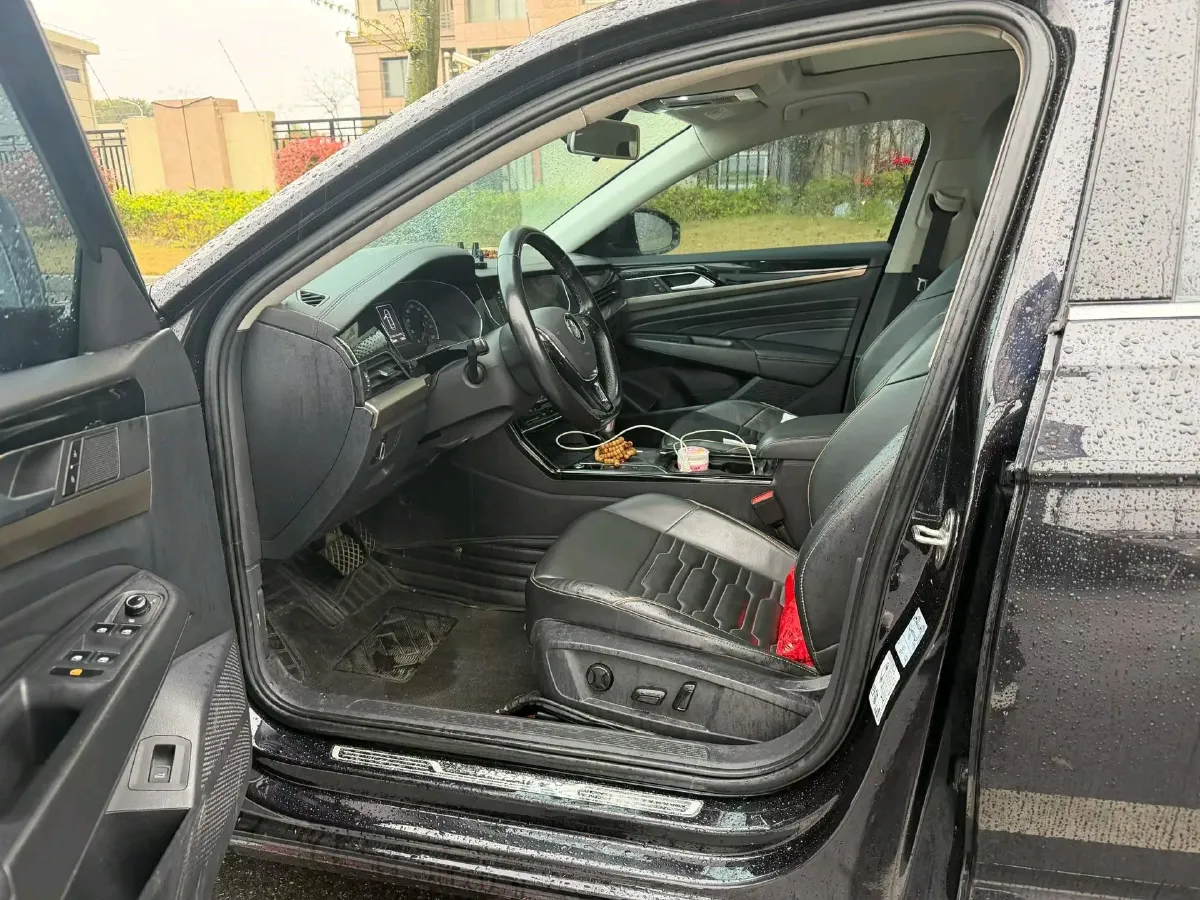 2020 Volkswagen Passat 2.0T 186HP L4 7DCT,autocango,china used car exporter,china ev exporter,chinese used car exporter,chinese used ev exporter