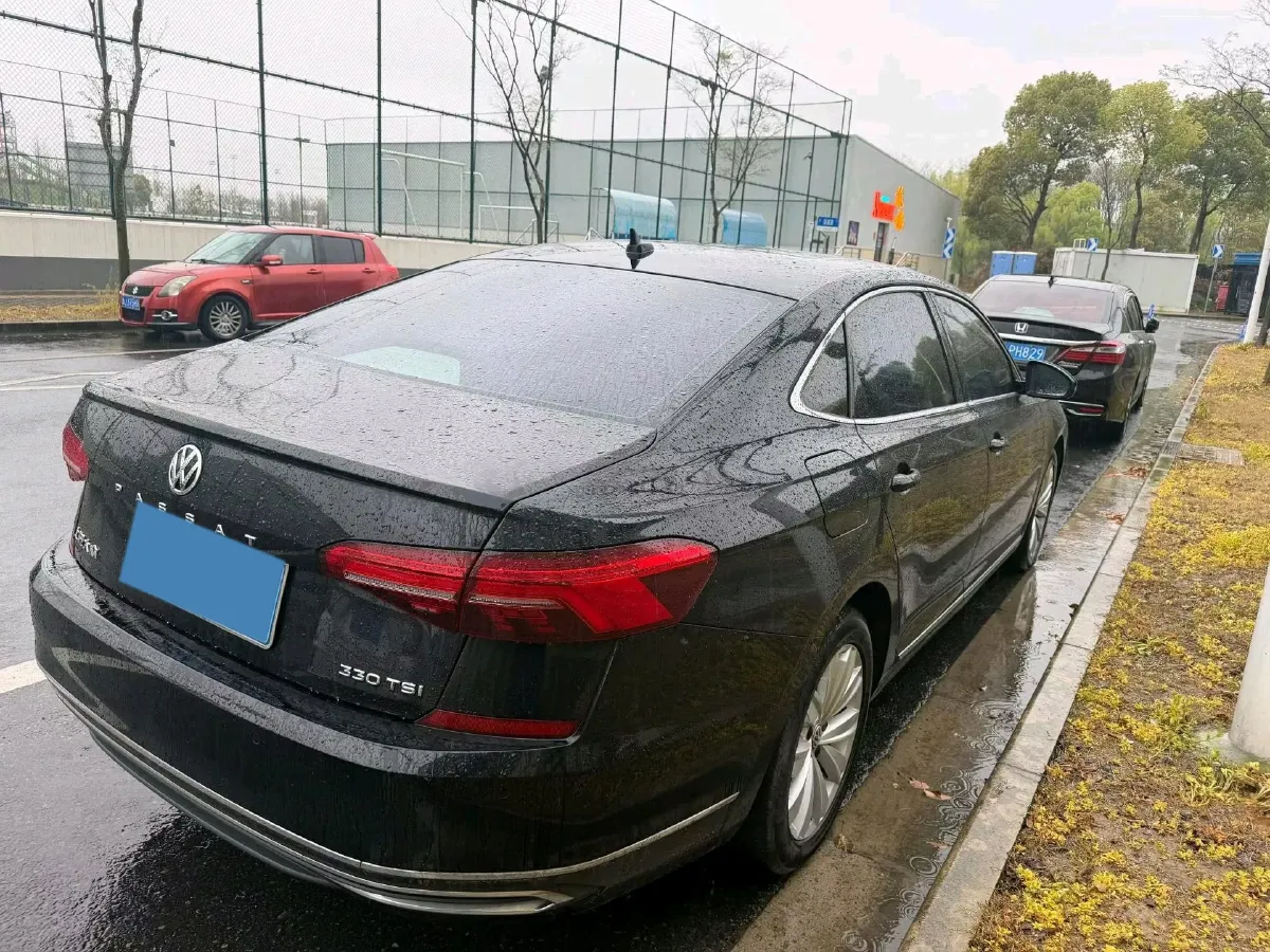 2020 Volkswagen Passat 2.0T 186HP L4 7DCT,autocango,china used car exporter,china ev exporter,chinese used car exporter,chinese used ev exporter