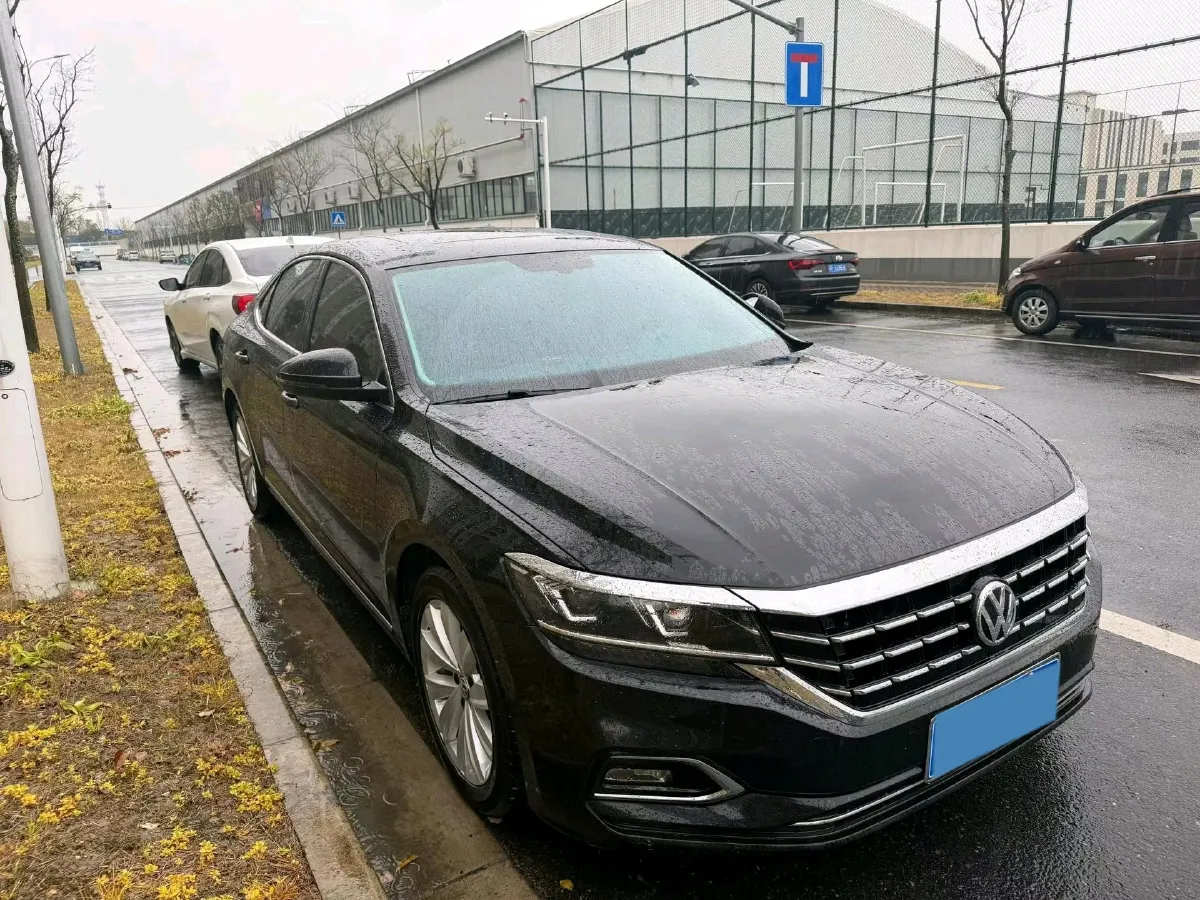 2020 Volkswagen Passat 2.0T 186HP L4 7DCT,autocango,china used car exporter,china ev exporter,chinese used car exporter,chinese used ev exporter