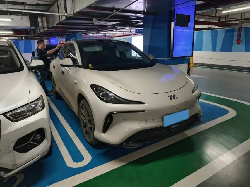 2023 IM LS6 BEV 71KWH,autocango,china used car exporter,china ev exporter,chinese used car exporter,chinese used ev exporter