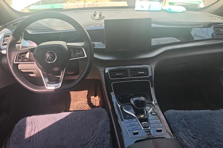 2021 Haval F7 1.5T 169HP L4 7DCT,autocango,china used car exporter,china ev exporter,chinese used car exporter,chinese used ev exporter