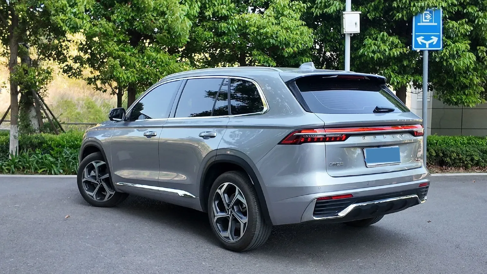 2021 Geely Monjaro 2.0T 218HP L4 7DCT,autocango,china used car exporter,china ev exporter,chinese used car exporter,chinese used ev exporter