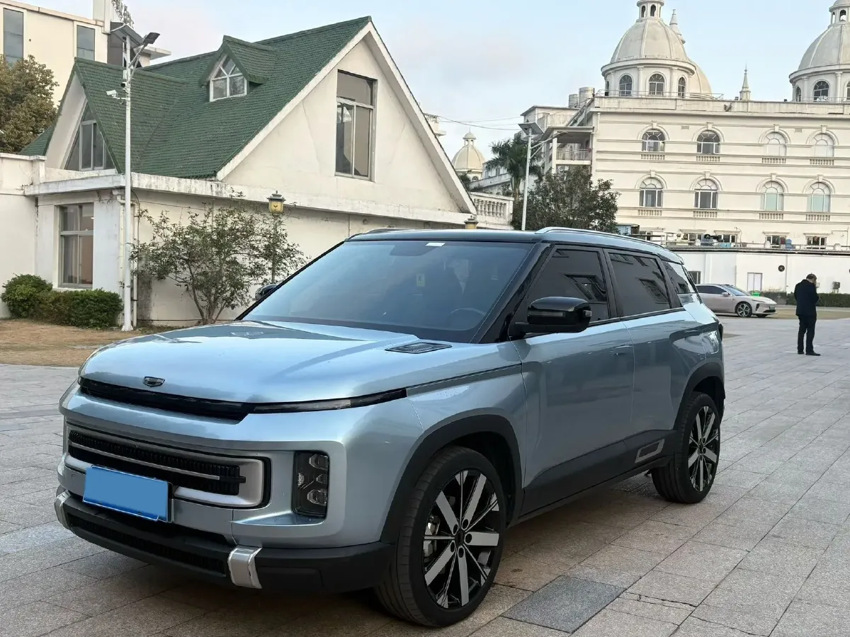 2023 Geely ICON 1.5T 181HP L4 7DCT,autocango,china used car exporter,china ev exporter,chinese used car exporter,chinese used ev exporter