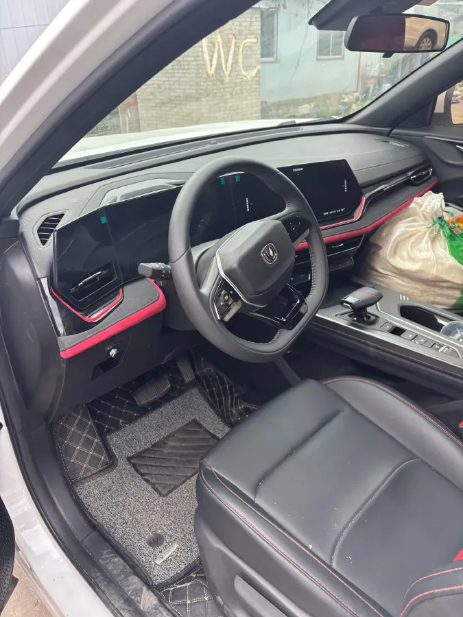 2025 ChangAn X5 PLUS 1.5T 188HP L4 7DCT,autocango,china used car exporter,china ev exporter,chinese used car exporter,chinese used ev exporter