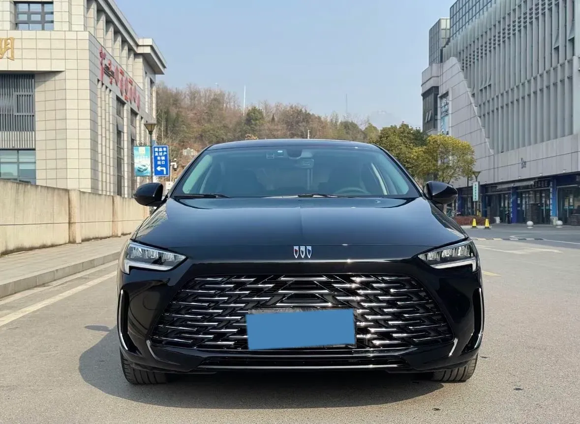 2025 Buick Regal 1.5T 169HP L4 9AT,autocango,china used car exporter,china ev exporter,chinese used car exporter,chinese used ev exporter