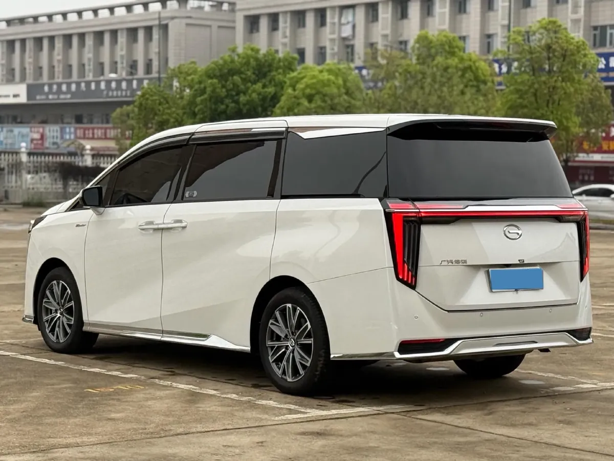 2024 GAC Trumpchi M8 2.0T 252HP L4 8AT,autocango,china used car exporter,china ev exporter,chinese used car exporter,chinese used ev exporter