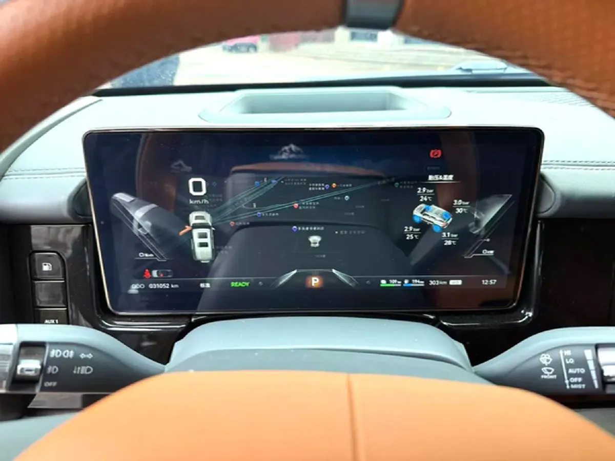 2023 M Hero 917 REEV 197HP 2AT REEV 65.8KWH,autocango,china used car exporter,china ev exporter,chinese used car exporter,chinese used ev exporter