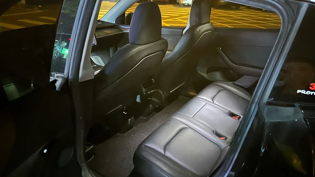 2022 Tesla Model Y BEV 60KWH,autocango,china used car exporter,china ev exporter,chinese used car exporter,chinese used ev exporter