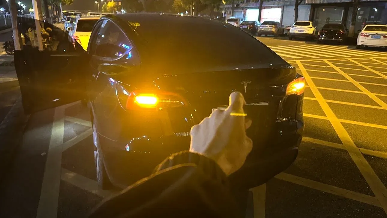 2022 Tesla Model Y BEV 60KWH,autocango,china used car exporter,china ev exporter,chinese used car exporter,chinese used ev exporter