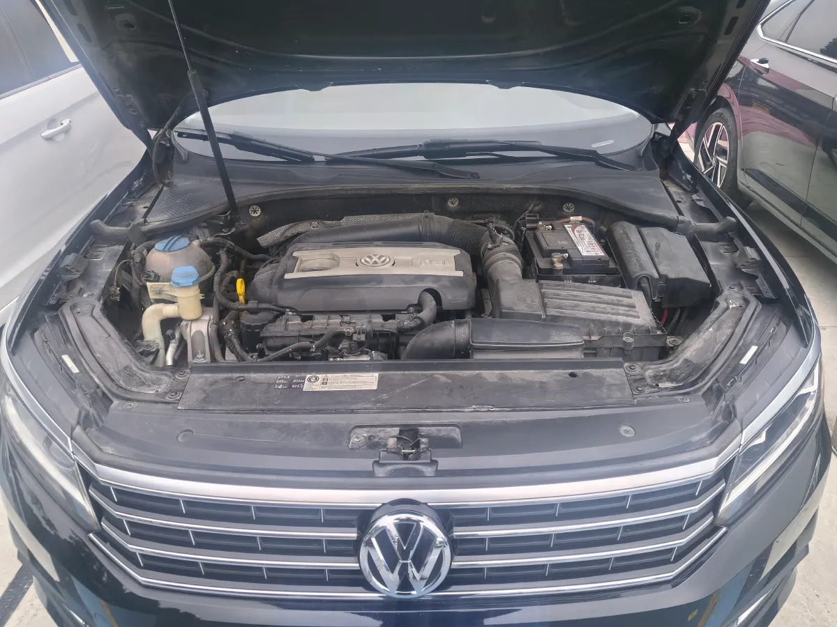 2017 Volkswagen Passat 1.8T 180HP L4 7DCT,autocango,china used car exporter,china ev exporter,chinese used car exporter,chinese used ev exporter