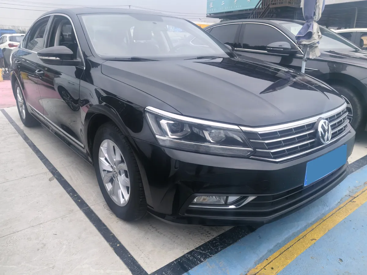 2017 Volkswagen Passat 1.8T 180HP L4 7DCT,autocango,china used car exporter,china ev exporter,chinese used car exporter,chinese used ev exporter