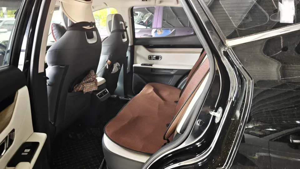 2023 Jetour DASHING 1.5T 156HP L4 6DCT,autocango,china used car exporter,china ev exporter,chinese used car exporter,chinese used ev exporter