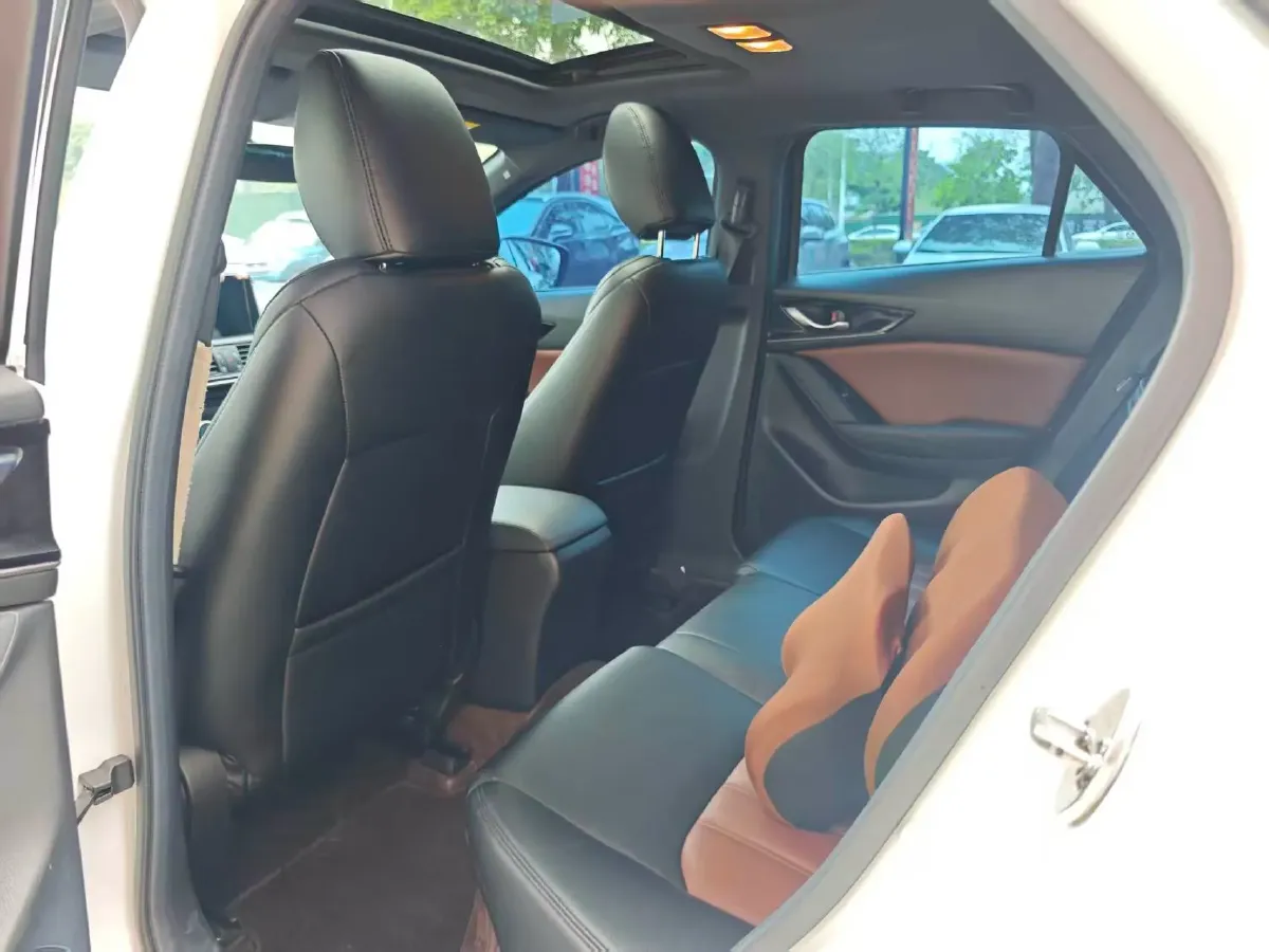 2021 Mazda CX-4 2.0L 158HP L4 6AT,autocango,china used car exporter,china ev exporter,chinese used car exporter,chinese used ev exporter