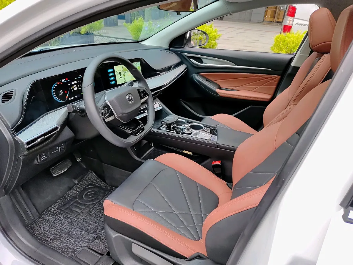 2024 ChangAn Eado 1.4T 160HP L4 7DCT,autocango,china used car exporter,china ev exporter,chinese used car exporter,chinese used ev exporter