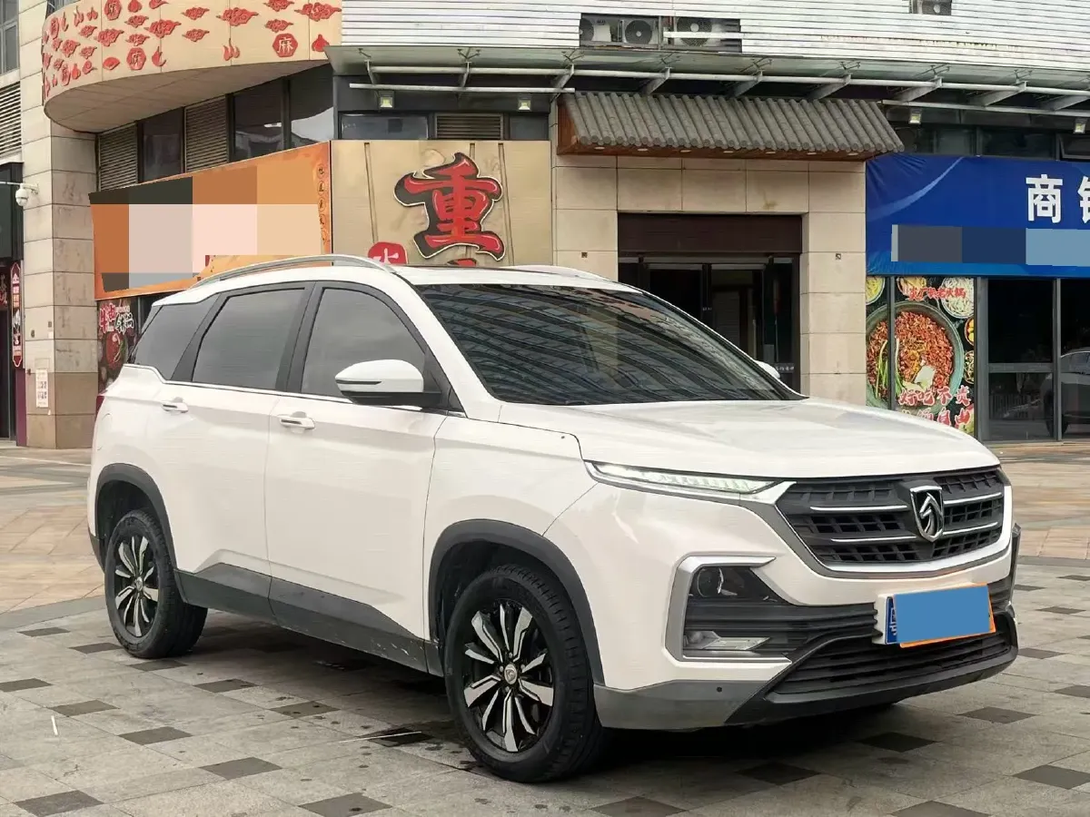 2018 BaoJun 530 1.5T 150HP L4 6DCT,autocango,china used car exporter,china ev exporter,chinese used car exporter,chinese used ev exporter