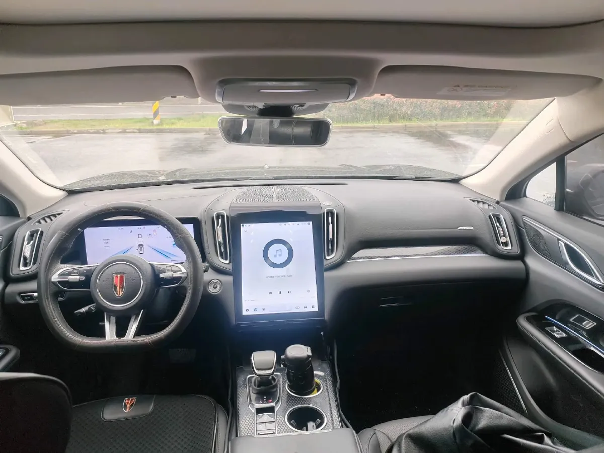 2024 HongQi HS3 1.5T 169HP L4 7DCT,autocango,china used car exporter,china ev exporter,chinese used car exporter,chinese used ev exporter