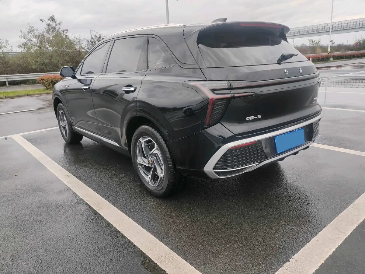 2024 HongQi HS3 1.5T 169HP L4 7DCT,autocango,china used car exporter,china ev exporter,chinese used car exporter,chinese used ev exporter