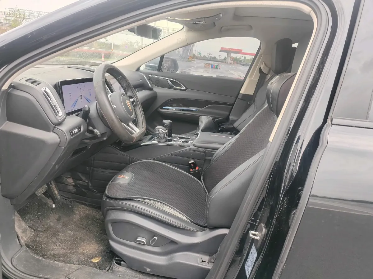 2024 HongQi HS3 1.5T 169HP L4 7DCT,autocango,china used car exporter,china ev exporter,chinese used car exporter,chinese used ev exporter