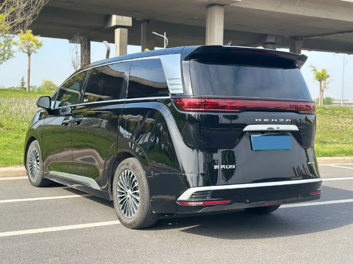 2024 Denza D9 1.5T 139HP L4 E-CVT PHEV 40KWH,autocango,china used car exporter,china ev exporter,chinese used car exporter,chinese used ev exporter