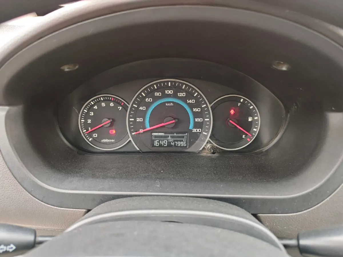 2019 WuLing RongGuang V 1.5L 99HP L4 6MT,autocango,china used car exporter,china ev exporter,chinese used car exporter,chinese used ev exporter