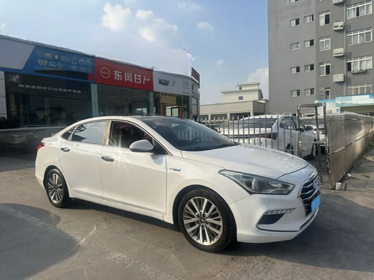 2017 Hyundai Mistra 1.6T 175HP L4 7DCT,autocango,china used car exporter,china ev exporter,chinese used car exporter,chinese used ev exporter