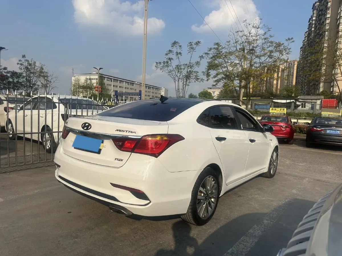 2017 Hyundai Mistra 1.6T 175HP L4 7DCT,autocango,china used car exporter,china ev exporter,chinese used car exporter,chinese used ev exporter