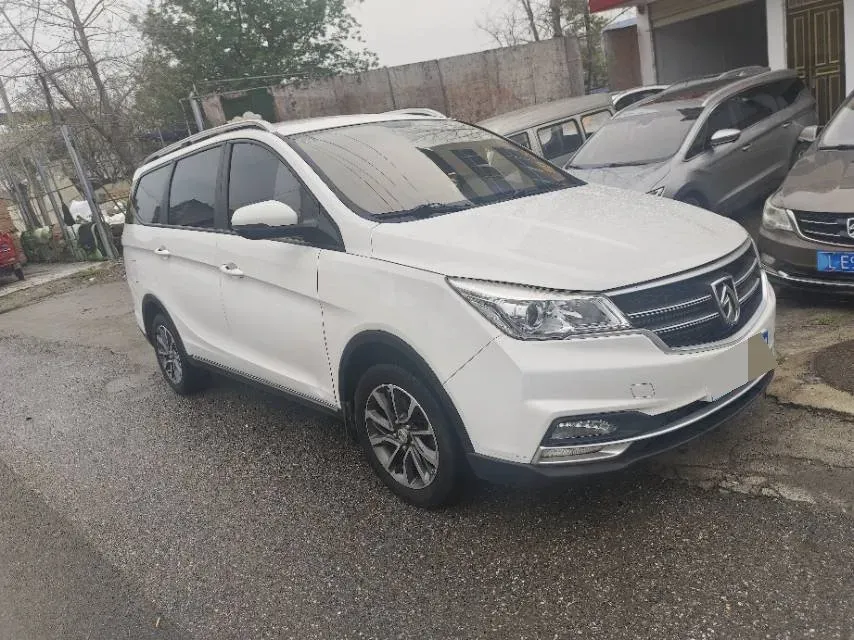 2021 BaoJun 730 1.5T 147HP L4 CVT,autocango,china used car exporter,china ev exporter,chinese used car exporter,chinese used ev exporter