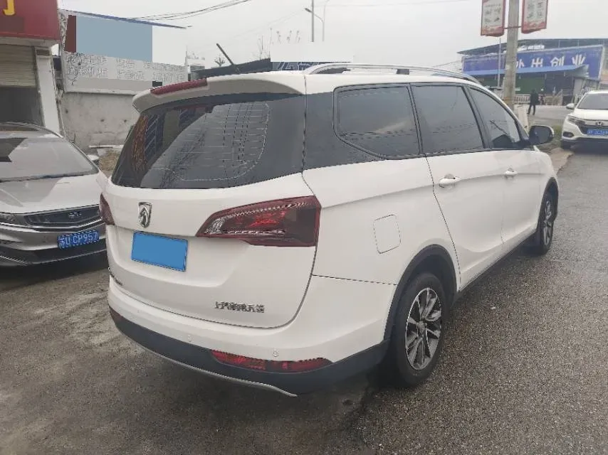 2021 BaoJun 730 1.5T 147HP L4 CVT,autocango,china used car exporter,china ev exporter,chinese used car exporter,chinese used ev exporter